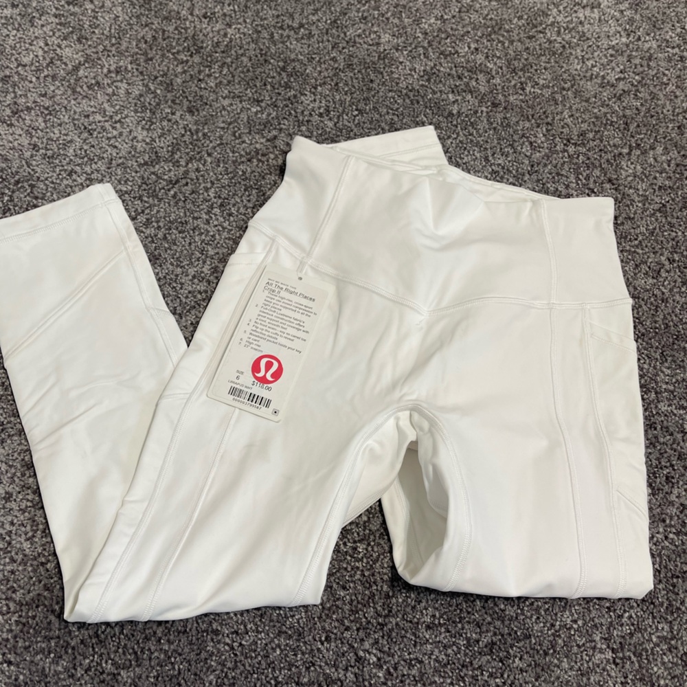Lululemon Athletica all the right places Leggings